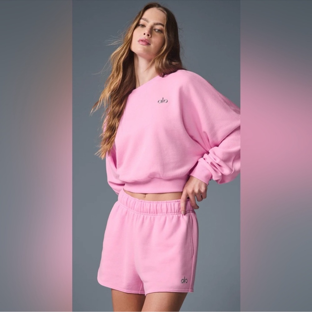 NWT Alo Sweet Pink Cropped Accolade Sweatshirt M - Picture 2 of 5